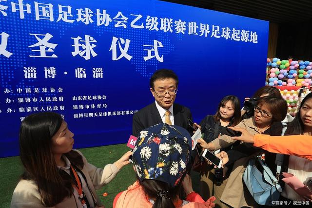 专访国足队长王大雷：压力让我们老队员承担