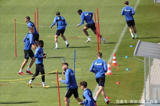 周琦6投6中砍12分5板 他仍是中国男篮最稳的点