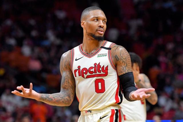 队史第二位6000分球员 翟晓川:未来属于年轻人